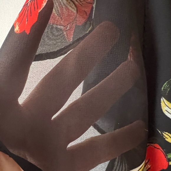 Massini Women’s Black Floral Blouse - Picture 4 of 8